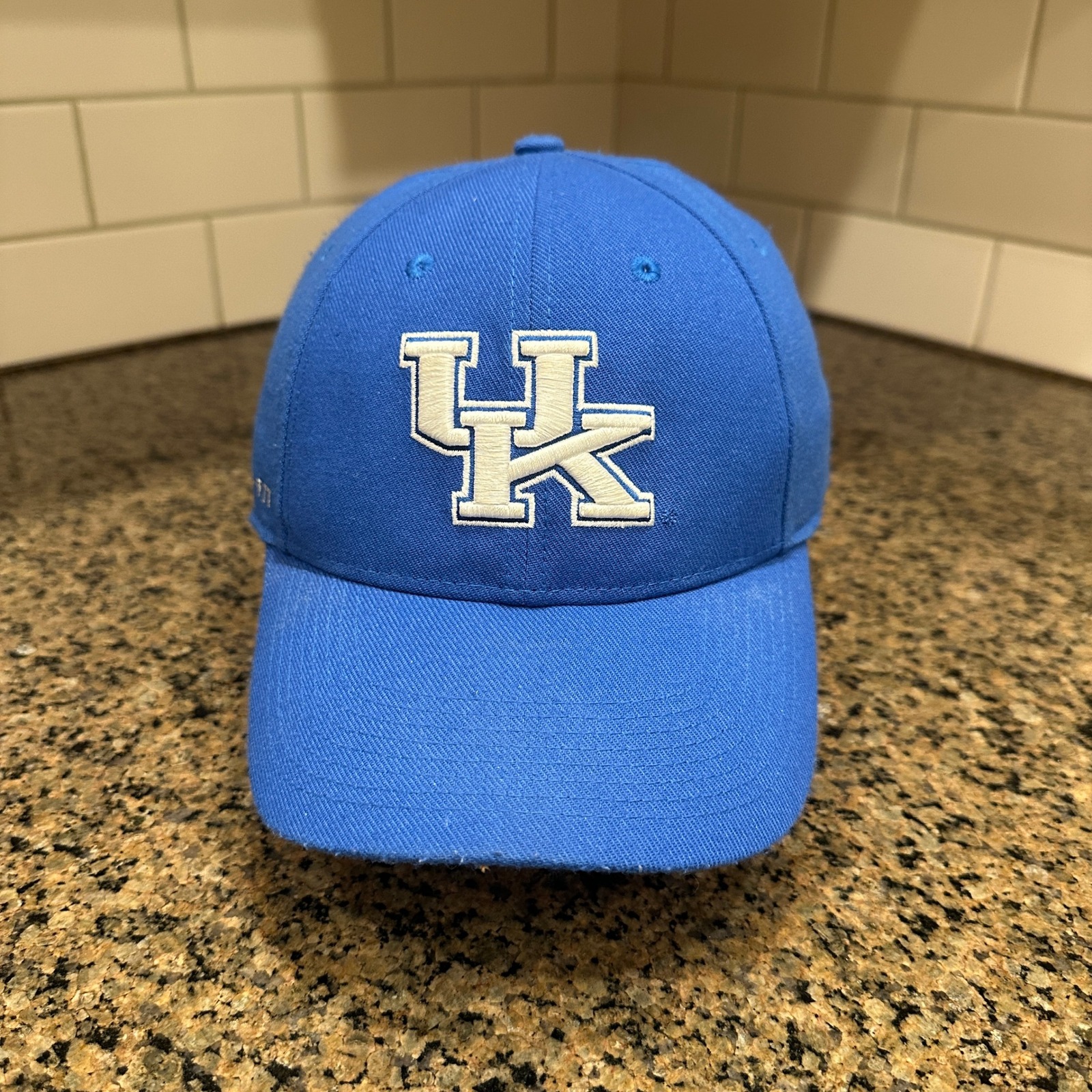 Kentucky Wildcats Nike Legacy91 Hat Cap Stretch Fit One Size Dri Fit Blue